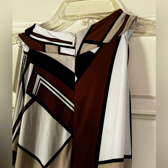 Chicio’s wideleg jumosuit, halter style top, brown/black/off white, sz 3(16) - Picture 4 of 7